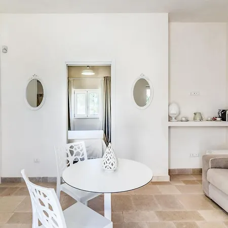 게스트하우스 Ostuni Dimore Aurea 3*