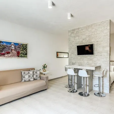 بيت ضيافة Ostuni Dimore Aurea *